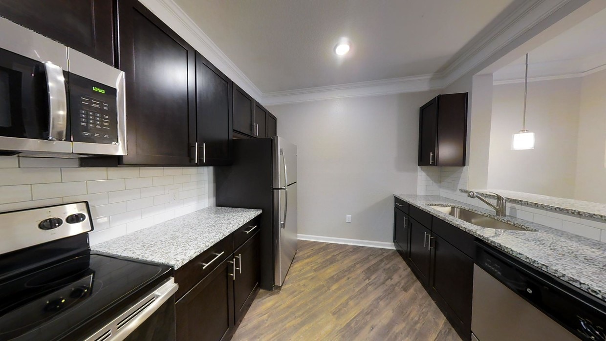 Photo - Crowne at Live Oak Square Apartments