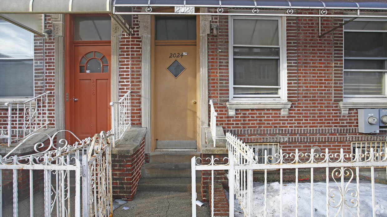 Building Photo - 2024 62nd St