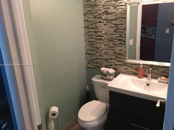 Foto del edificio - 8067 NW 199th Terrace