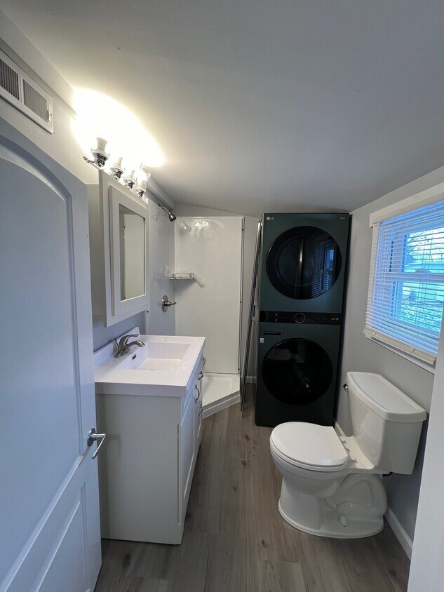 Foto principal - 1144 Campbell St