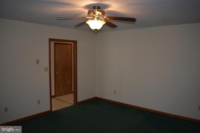 Foto del edificio - 9134 Letzburg Rd