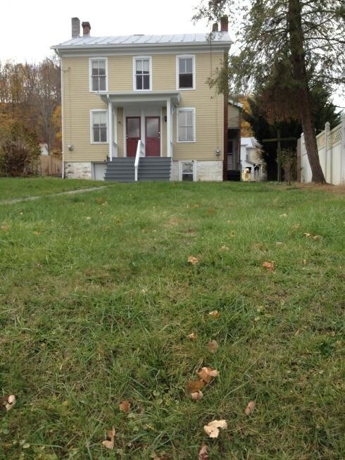 Building Photo - 19 N. 5th St., Newport, PA 17074