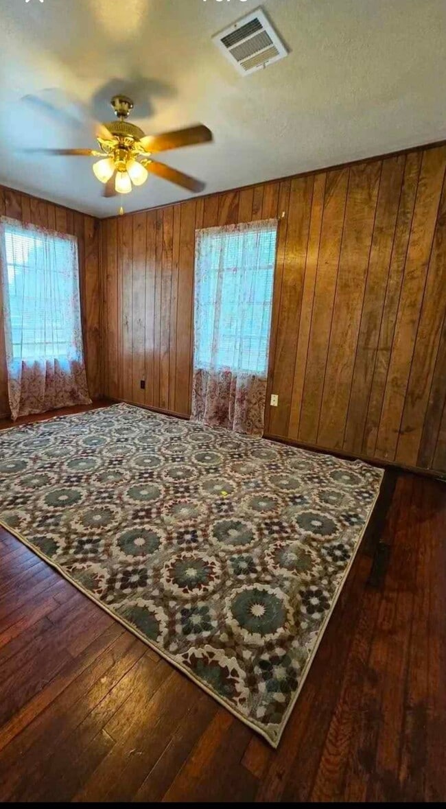 Foto del edificio - 13501 Joliet St