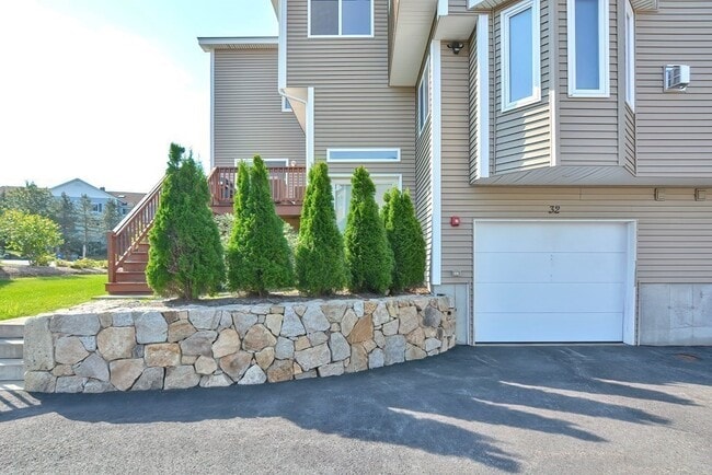 Foto del edificio - 32 John Hancock Dr