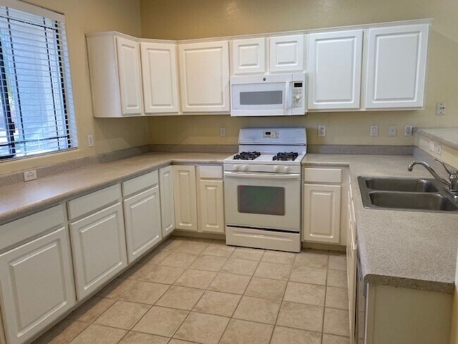 Foto del edificio - Power Ranch single level 3 bedroom home