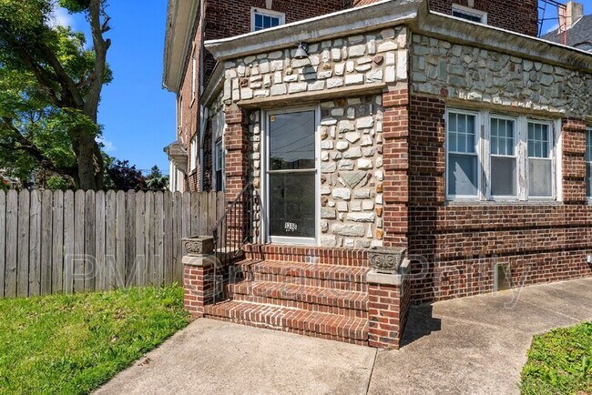 Foto del edificio - 1318 Arrott St