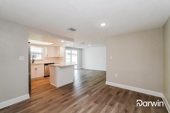 Building Photo - 9611 Lake Chrise Ln, Port Richey, FL 34668