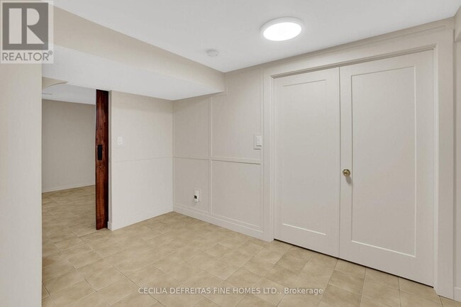 Photo du bâtiment - 39 Airdrie Dr