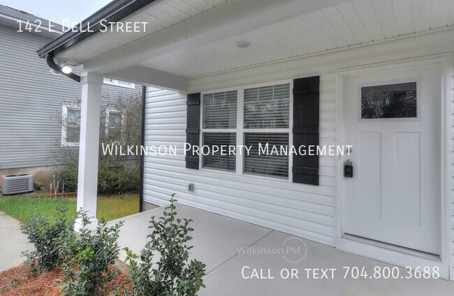 Foto del edificio - Contemporary 3BR, 2.5BTH Home Featuring a ...