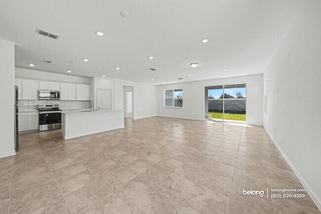 Foto del edificio - 9711 Redwood Hts Rd