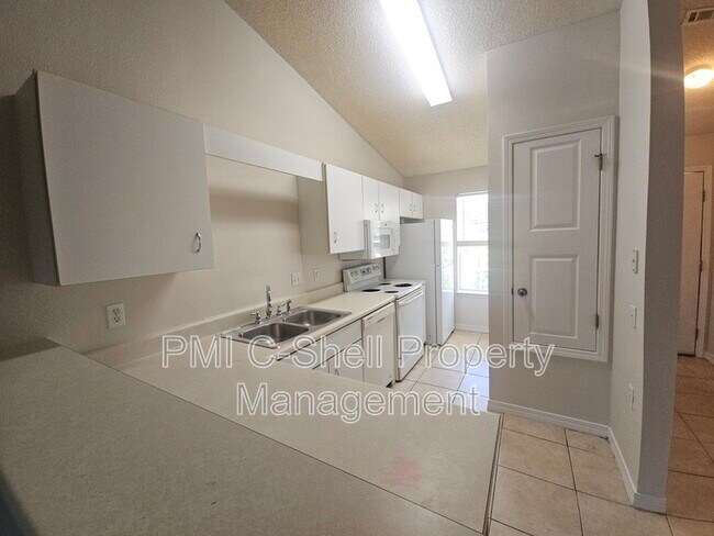 Foto del edificio - 3012 Brigantine Dr