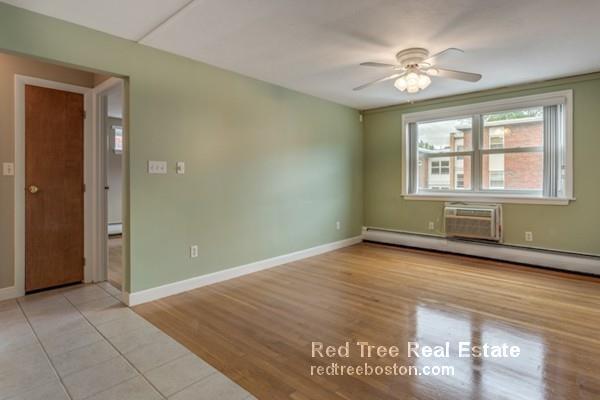 Foto del edificio - 11 Commonwealth Ct