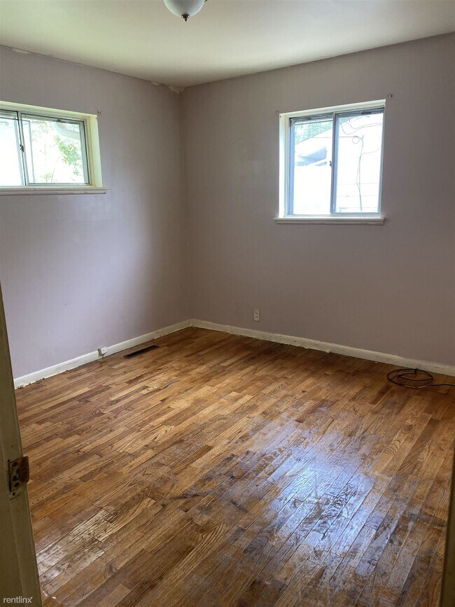 Building Photo - 3 br, 1 bath House - 2830 Epsilon Trl