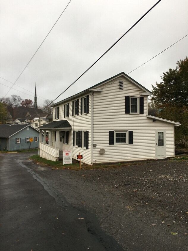 533 Steeb St, Danville, PA 17821 House Rental in Danville, PA