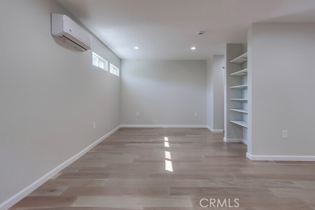 Foto del edificio - 672 Cypress Ave