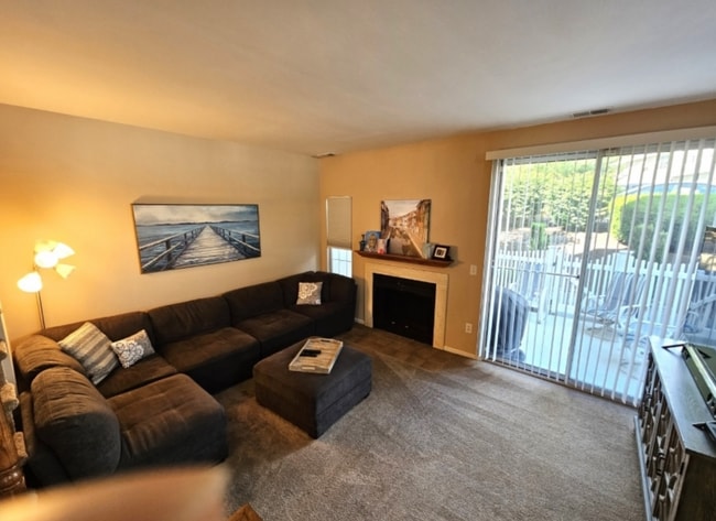 Building Photo - 23 Bentley Ct