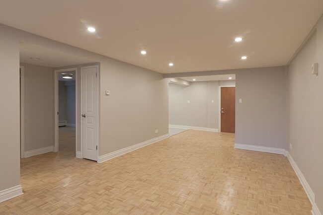 Building Photo - 3421 Rue Drummond