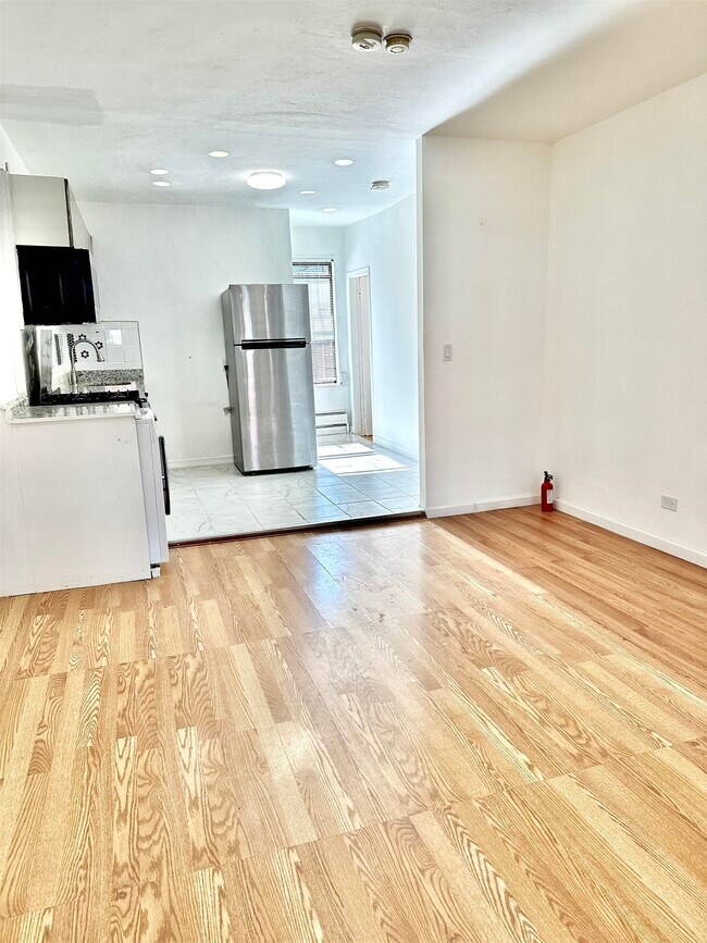 Foto del edificio - 299 3rd St