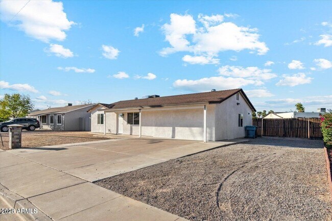 Foto del edificio - 4150 E Sweetwater Ave