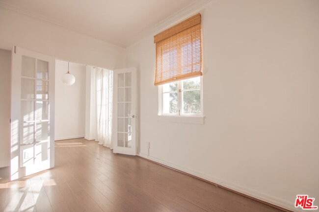 Building Photo - 1201 N Crescent Heights Blvd