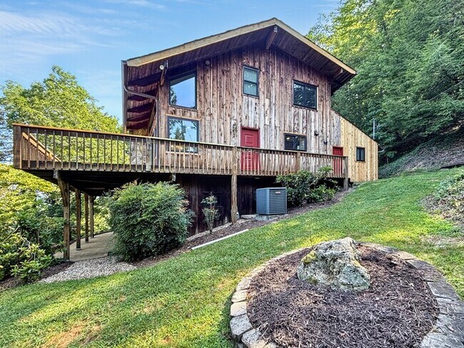 Foto del edificio - 5709 Vincent Rd