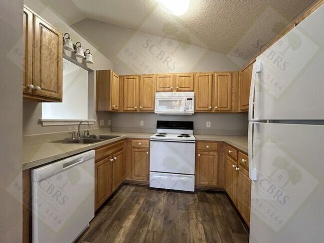 Foto del edificio - 352 White Gables Dr