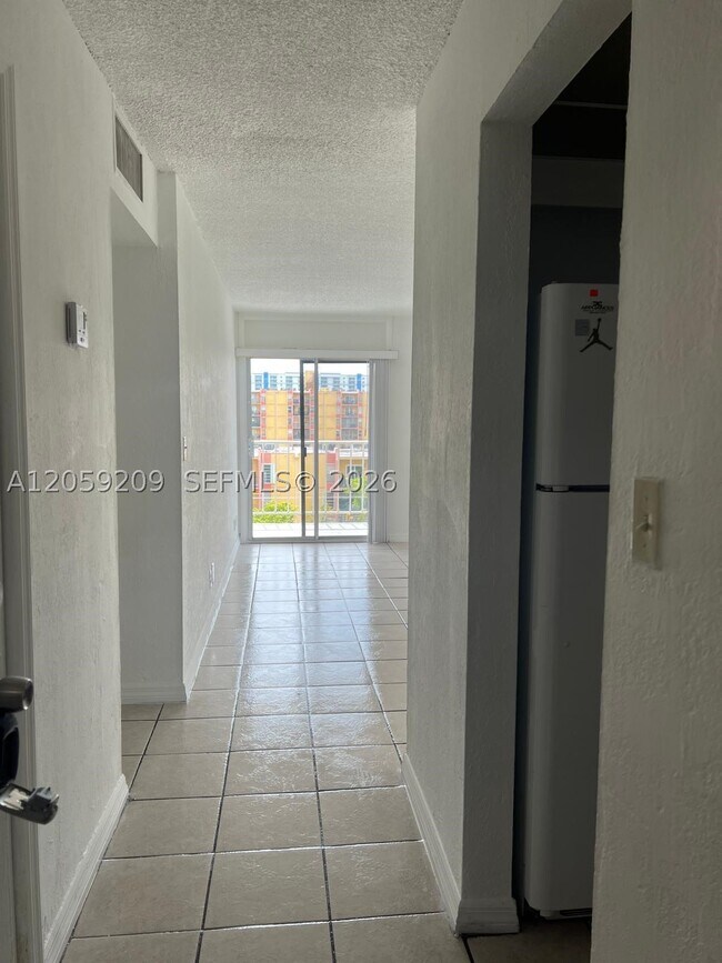 Foto del edificio - 801 NW 47th Ave