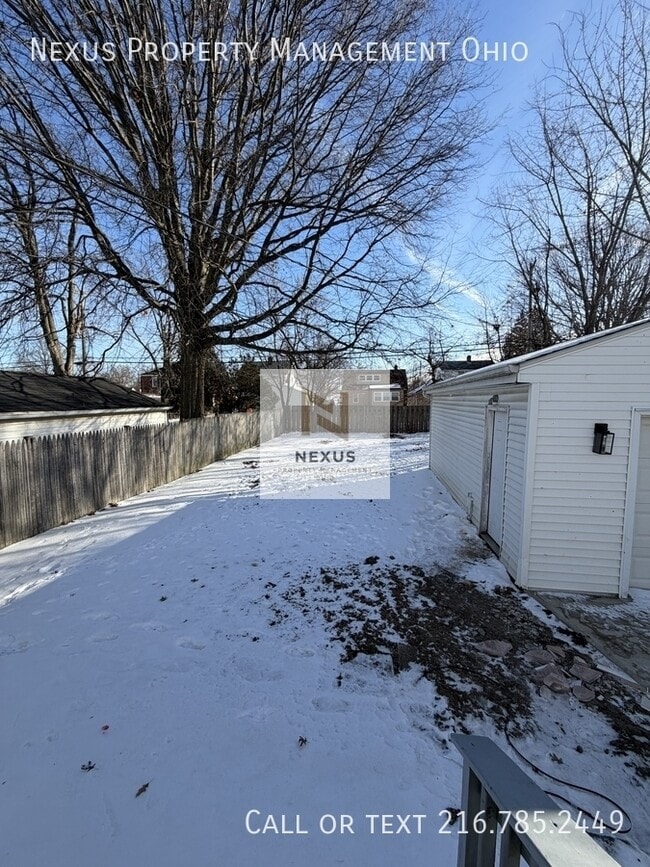 Foto del edificio - 843 E 232nd St