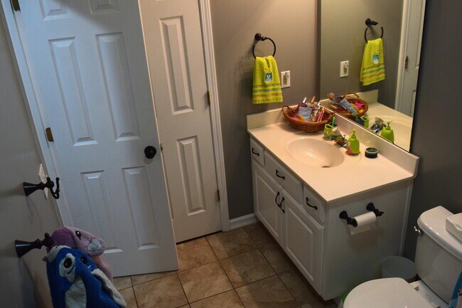 Baño completo - 22350 S jefferson street
