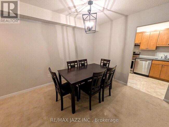 Photo du bâtiment - 55 William St E