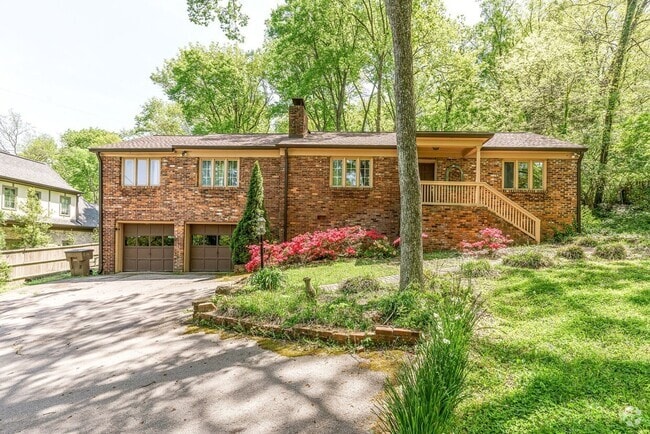 Building Photo - 4517 Beacon Dr