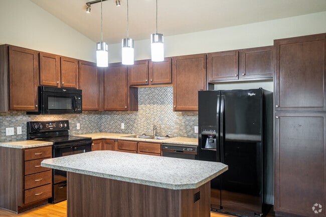 Building Photo - Blue Heron Living Apartment Homes