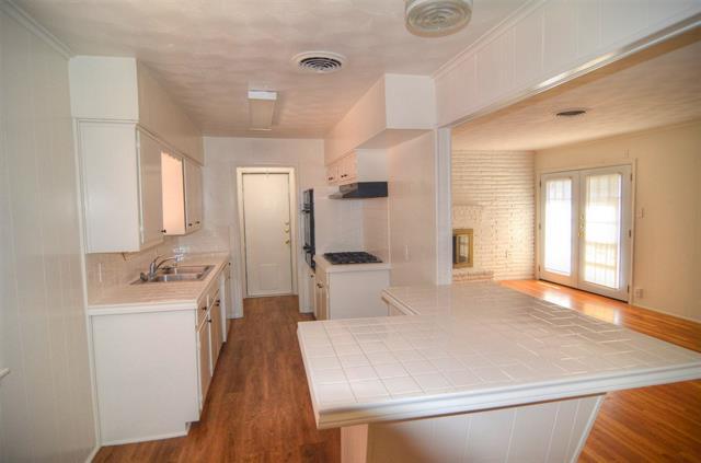 Foto del edificio - 2528 St Francis Ave