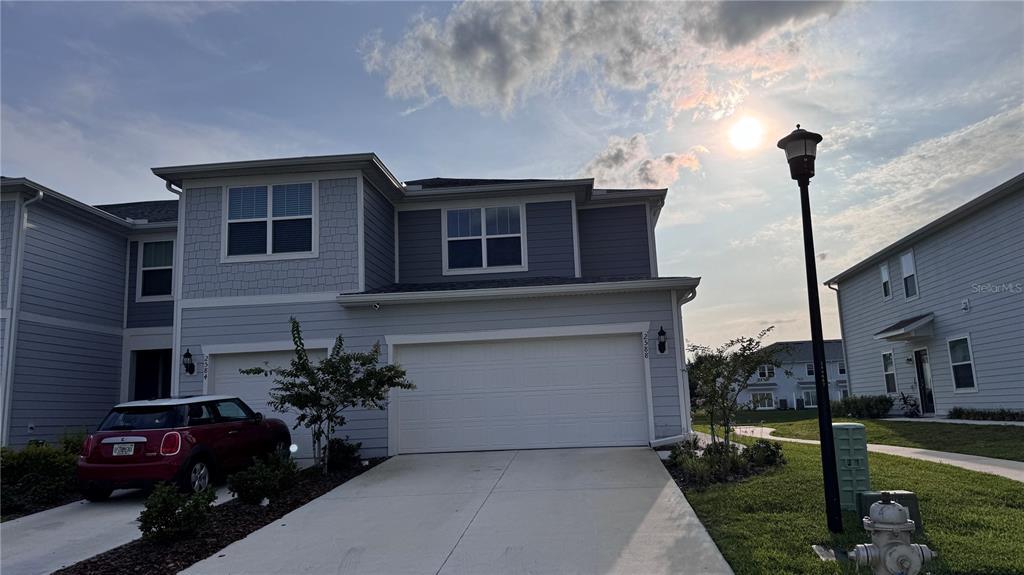 Foto principal - 2588 Bright Jewel St