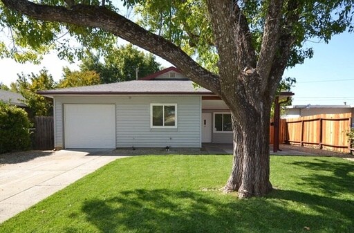Primary Photo - 456 Camellia Way