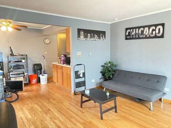 Foto del edificio - 11255 S Roberts Rd