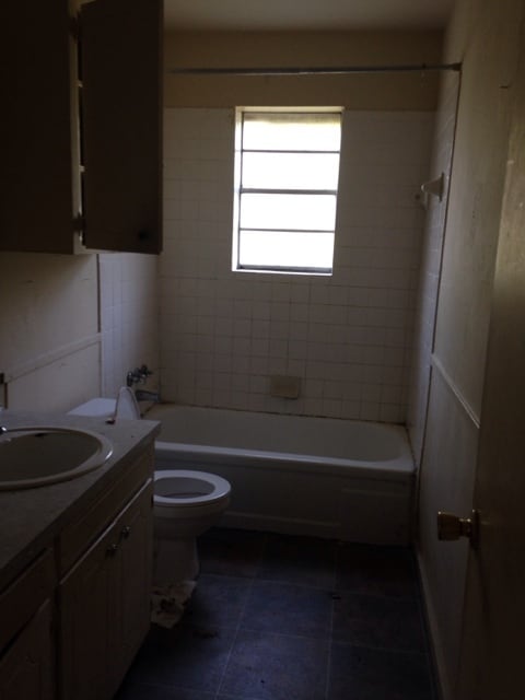 Building Photo - Section 8 only