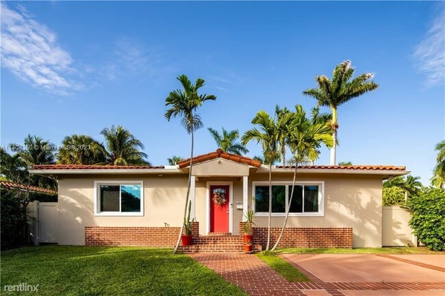 Building Photo - 3 br, 2 bath House - 1345 Jefferson St # 0