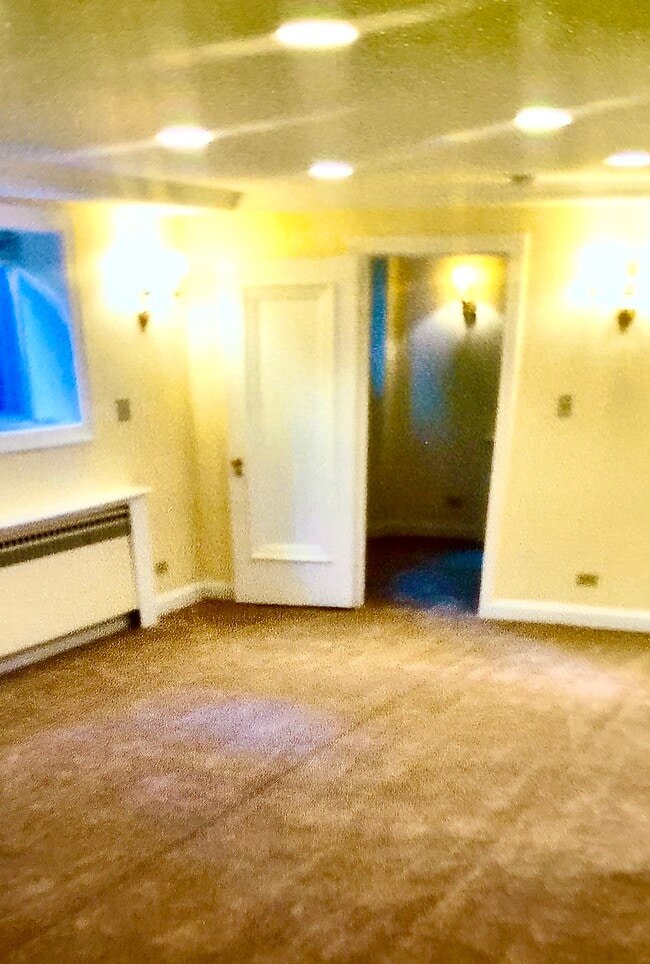 Building Photo - 2619 Prairie Ave