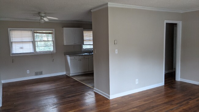 Foto del edificio - 2417 Ousley Ct