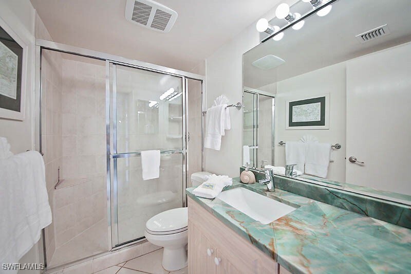 Foto del edificio - 651 Seaview Ct
