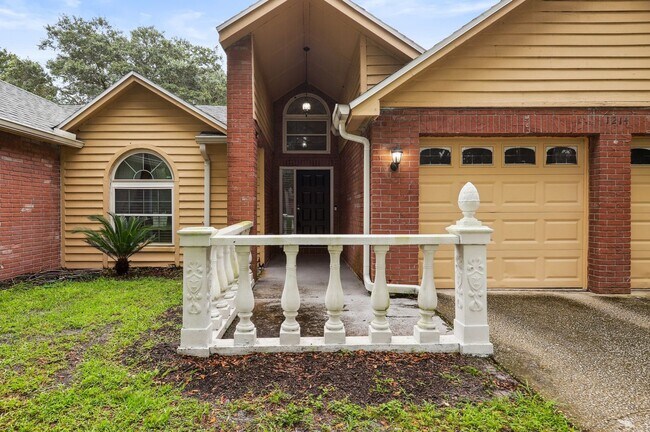 Building Photo - 3 Bedroom / 2 Bath Home in Lutz