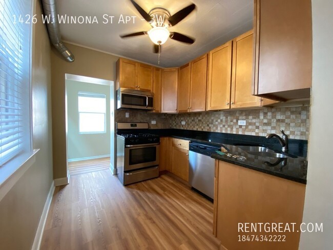Foto del edificio - 1426 W Winona St