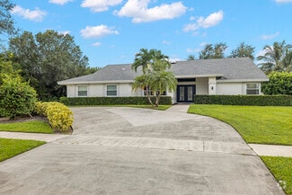 Building Photo - 15600 Rolling Meadows Cir