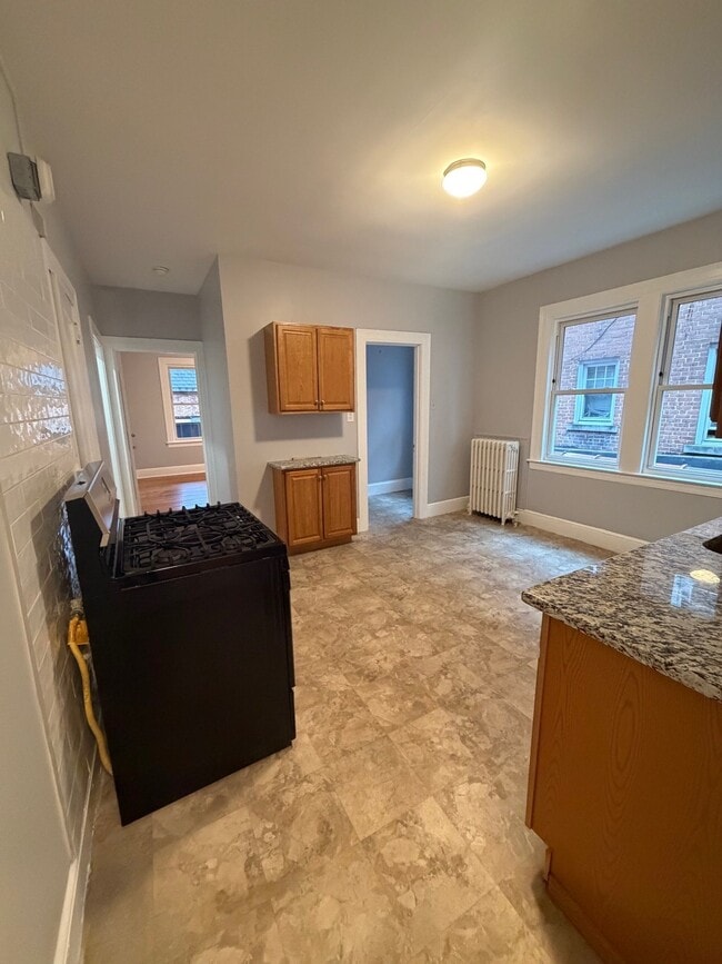 Building Photo - 274-280 Park Rd Ct