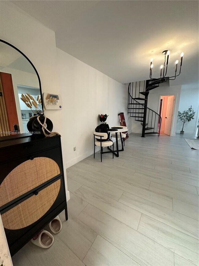 Foto del edificio - 8660 SW 149th Ave