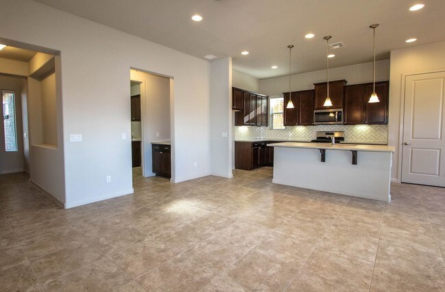 Foto del edificio - New Home in the Dells - HOLD