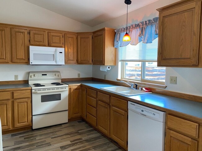 Building Photo - 819 New York Ave