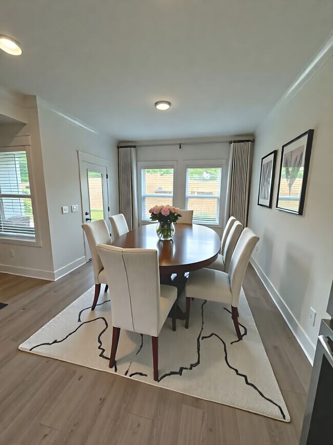 Foto del edificio - 8605 Overhill Ct
