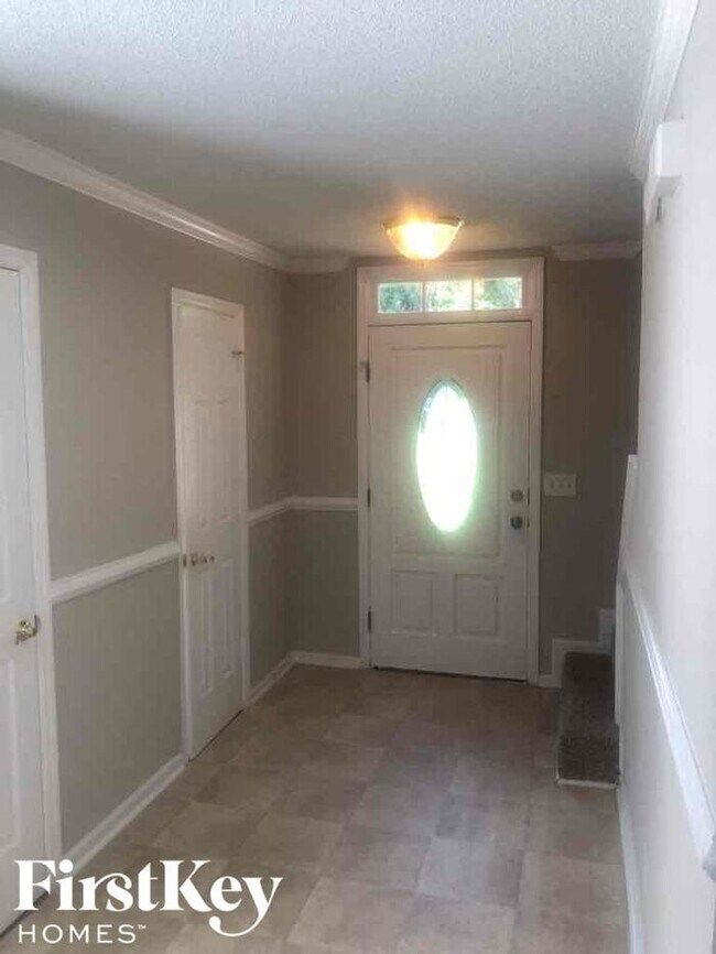 Building Photo - 5083 Leland Dr